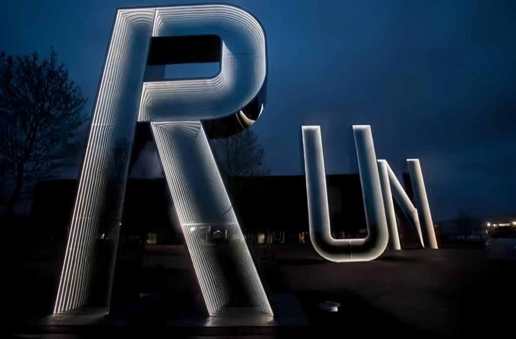 Infinity Mirror Letter Signs - Y SIGNS LED custom sign