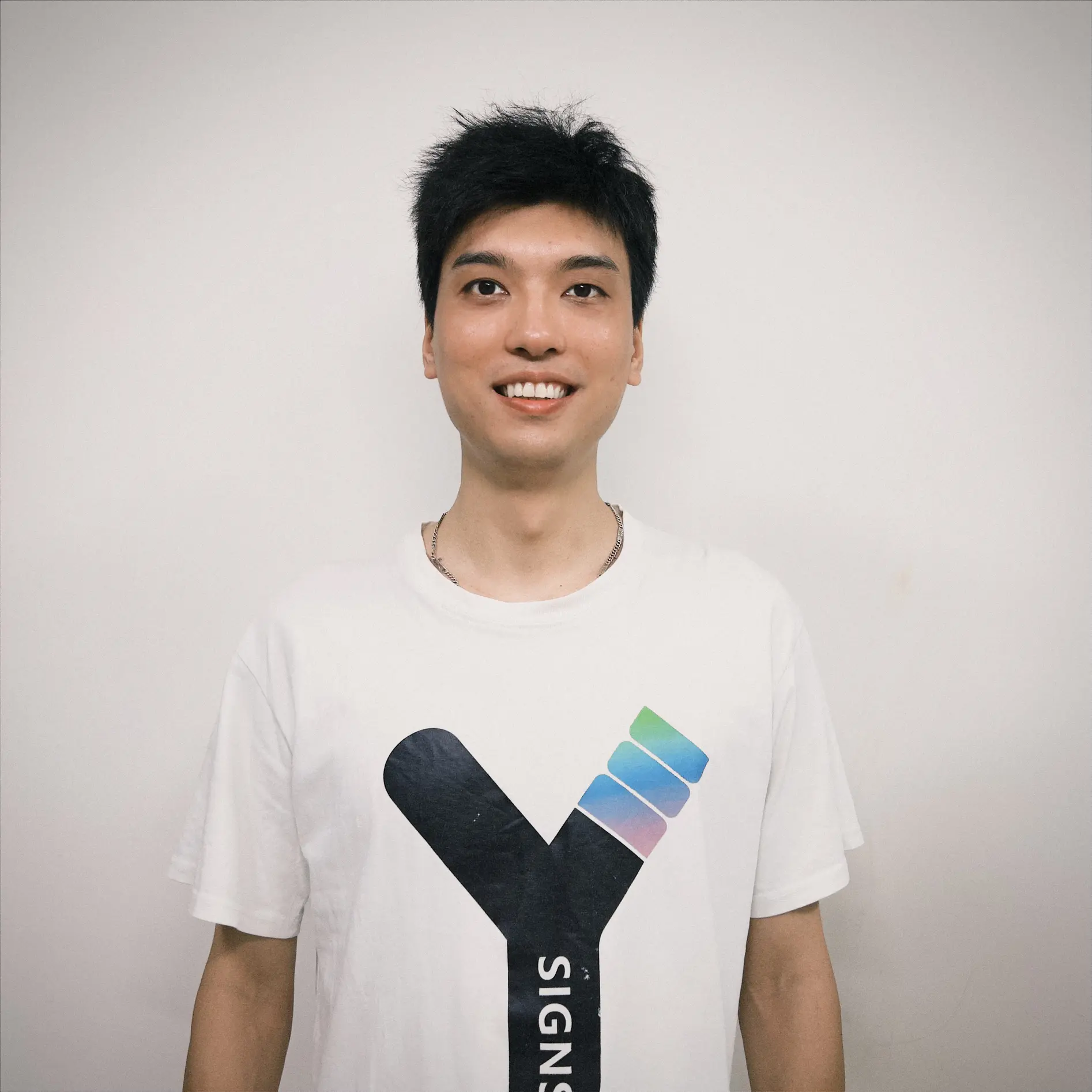 Panda Zhang, CEO of Y SIGNS LED - 15 years of signage industry experience