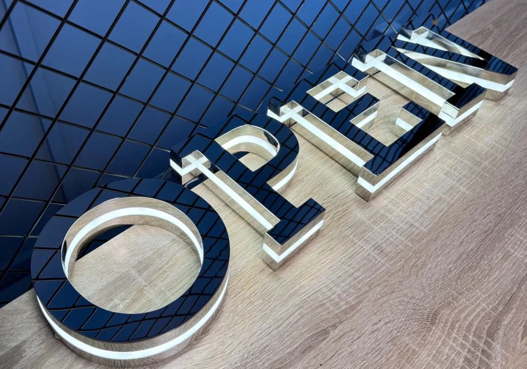 Sandwich Luminous Signs - Y SIGNS LED custom sign